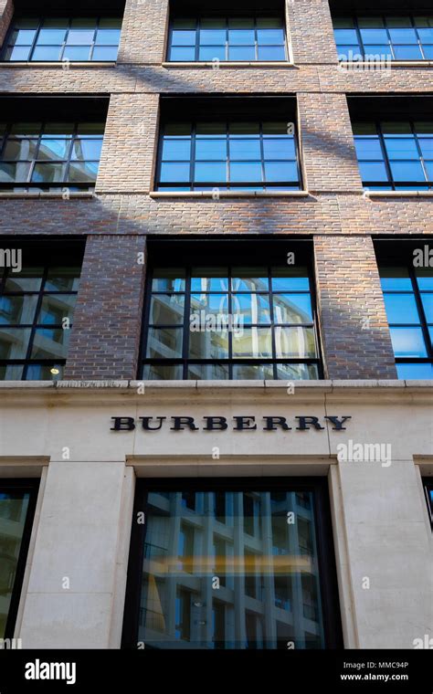 burberry established 1856 horseferry house london sw1